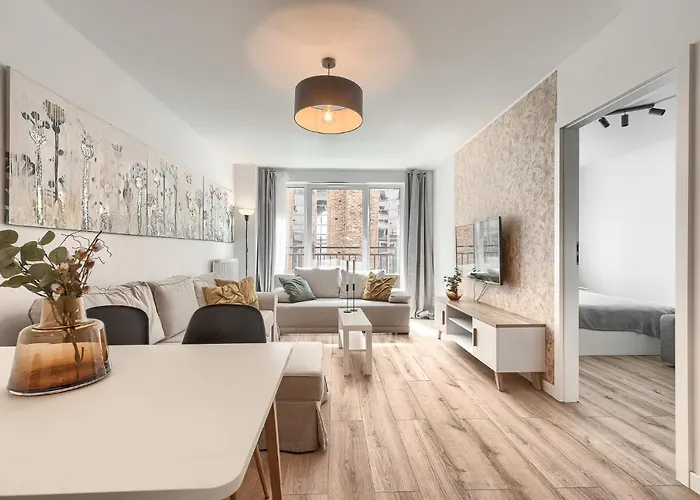 Apartment 3000 Bulwary Stare No 1 *